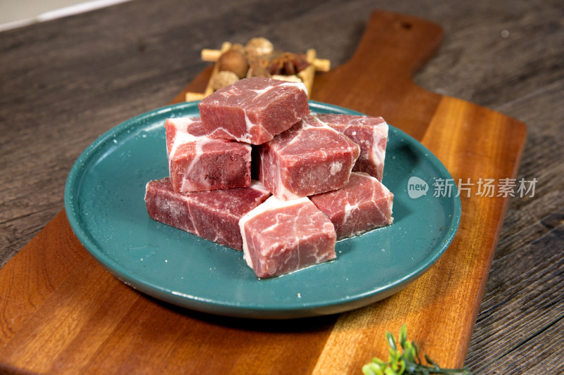 宁夏滩羊肉切块 后腿肉切块 羊腿块清炖羊肉