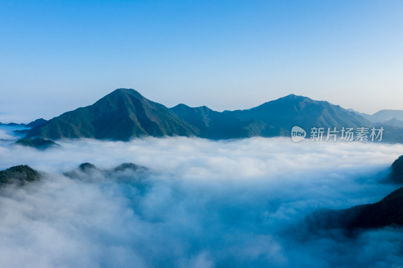 流动的云海