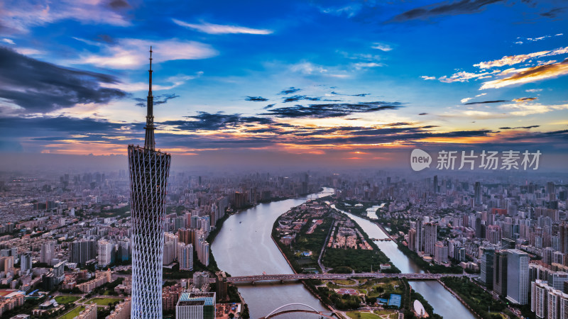 广州城市风光下的地标广州塔全景