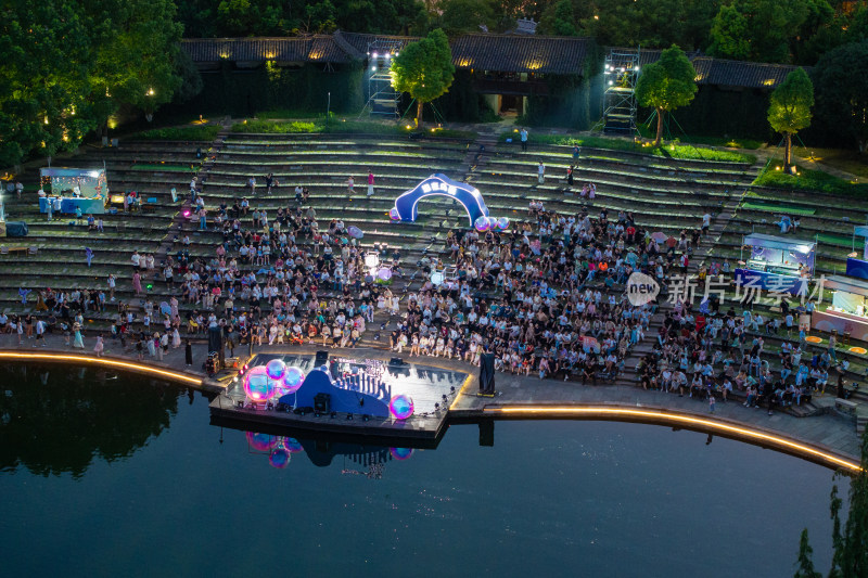 浙江嘉兴桐乡乌镇西栅景区江南水乡航拍夜景