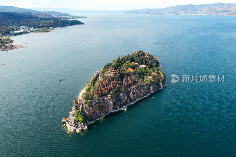 中国云南昆明抚仙湖孤山岛航拍