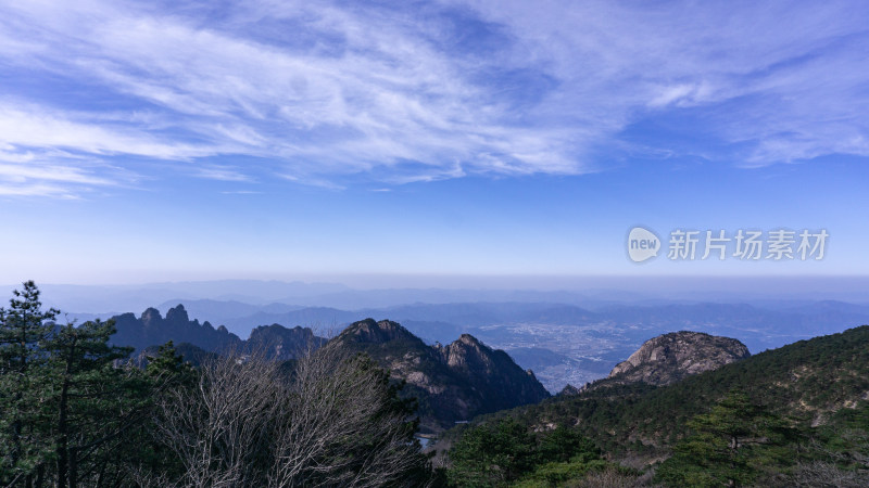 安徽黄山的壮阔山景