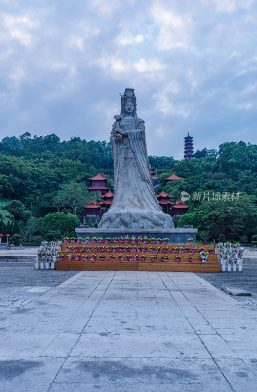 广州南沙天后宫景区广场天后圣像雕塑