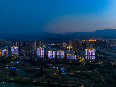 宝鸡城市夜幕降临夜景航拍图