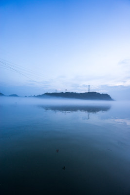 浙江千岛湖下涯云雾