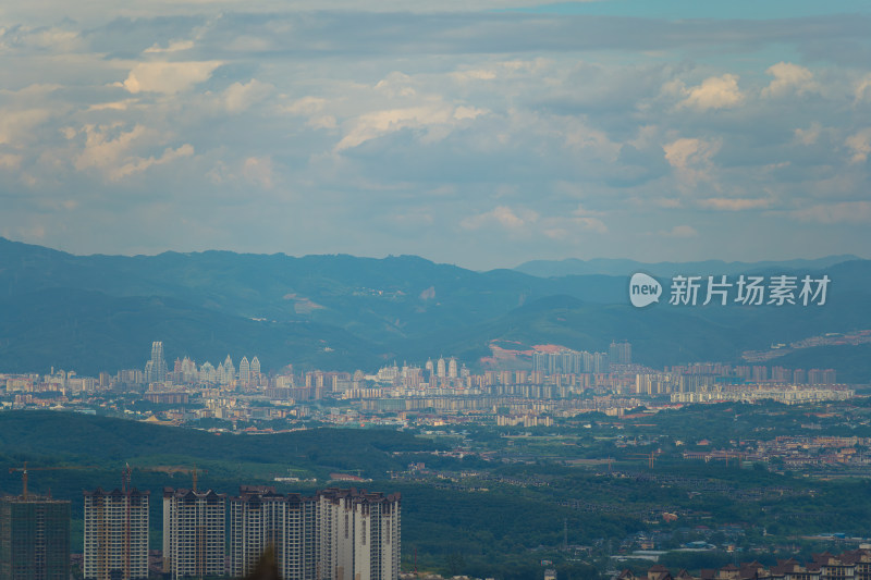 高山俯拍西双版纳景洪市