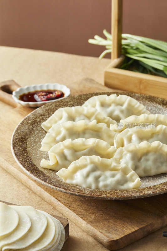 传统中餐美食 韭菜猪肉水饺