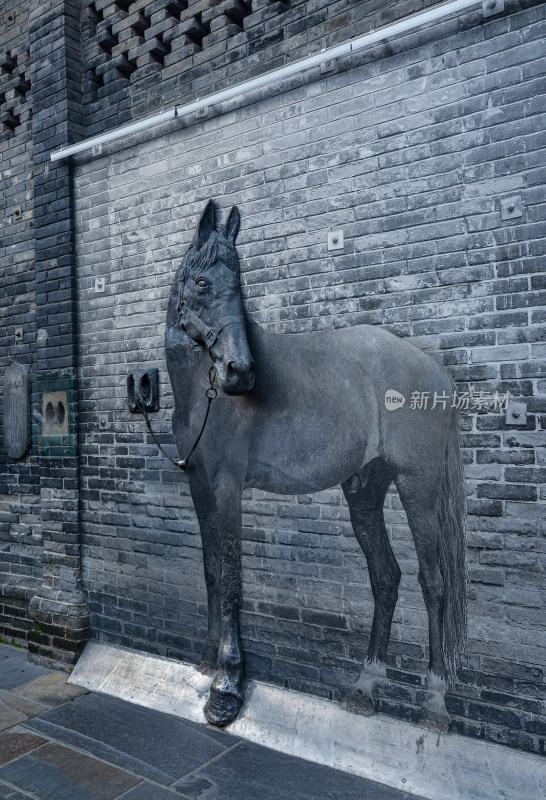 成都宽窄巷子旅游景区墙壁马匹浮雕