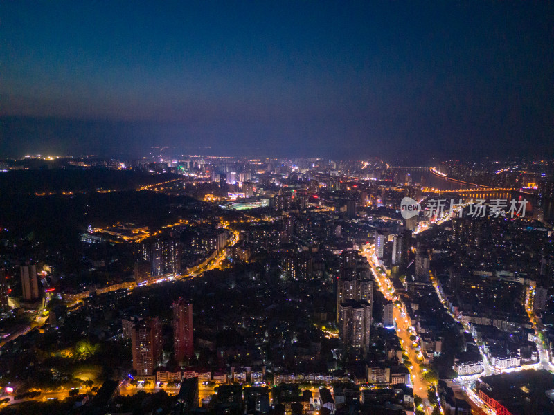 四川乐山城市大景夜景航拍图