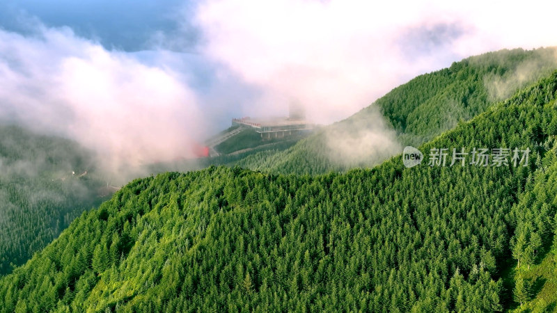 宁夏六盘山云海