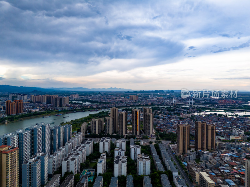 广西贵港城市大景航拍图