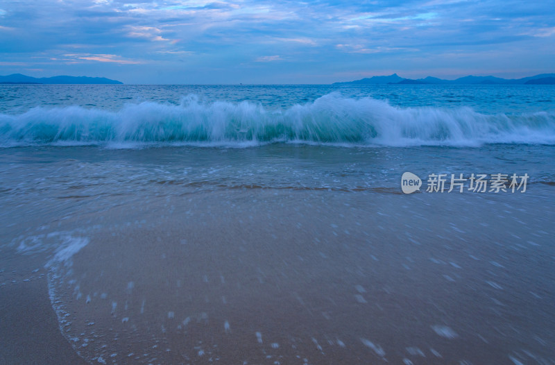 深圳盐田背仔角滨海公园海浪沙滩自然风光