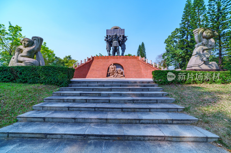 广州雕塑公园古城辉煌雕塑广场与道路台阶