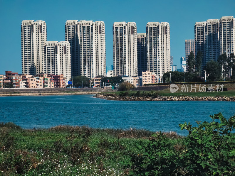 佛山市东平河江景半月岛湿地公园