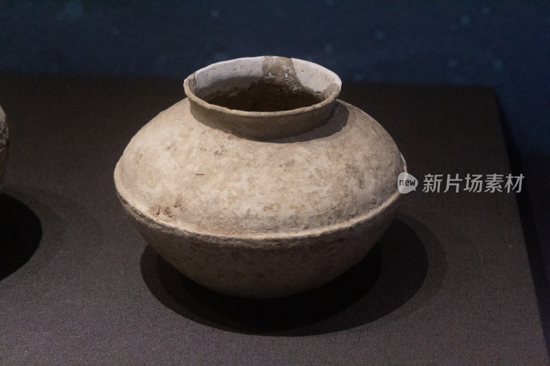 新石器时代良渚文化灰陶罐