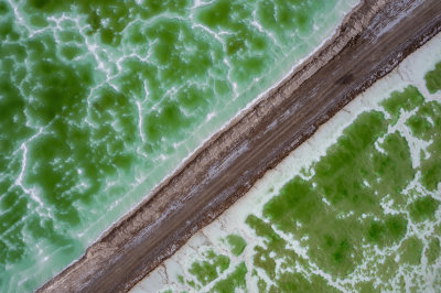 青海海西州茫崖翡翠湖网红盐湖高空航拍