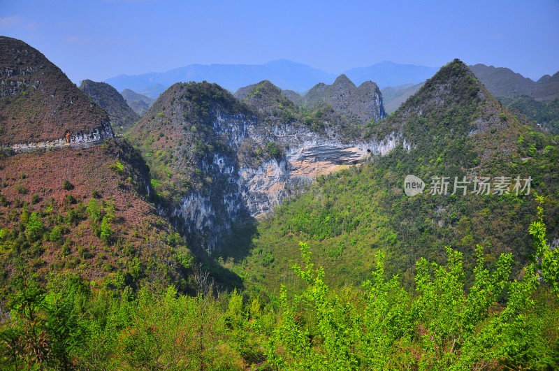 大石围天坑崇山峻岭鲜为人知的秘境