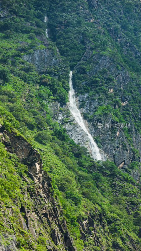 丽江虎跳峡高路徒步