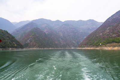 重庆市巫山县大宁河小三峡山川峡谷秋景