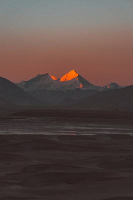 珠穆朗玛峰加乌拉山口