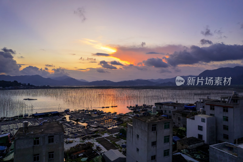 海上日落晚霞的福建霞浦沿海滩涂自然风光