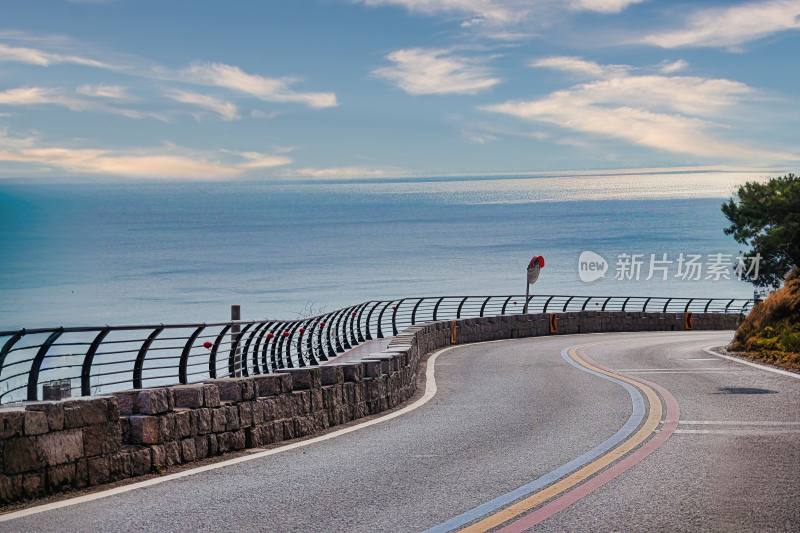 沿海公路蜿蜒景色