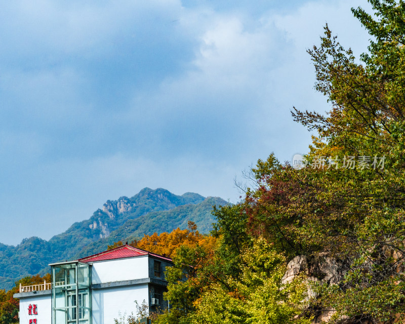 河南洛阳白云山景区秋天的度假区