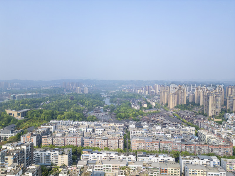 重庆市璧山区俯拍南门唐城和秀湖公园