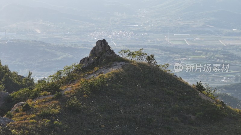 航拍山东省烟台市牟平区单耳山秋季风光