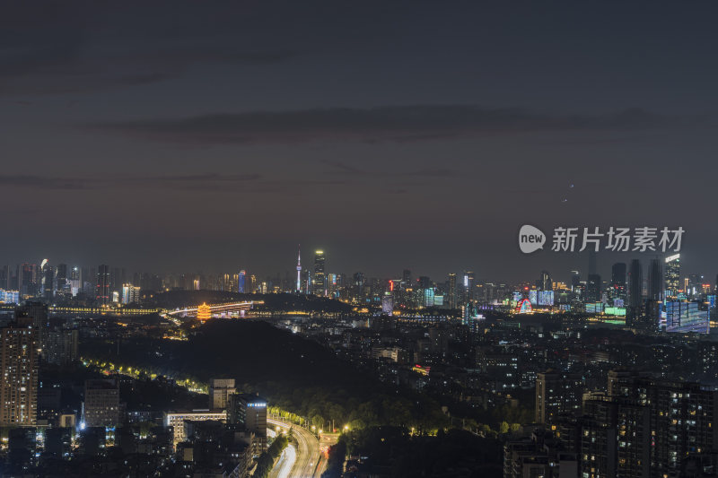 夜幕下灯火辉煌的武汉城市夜景全景