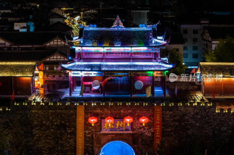 阿坝州松潘古城夜景航拍