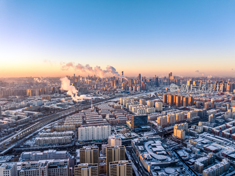 辽宁沈阳冬季清晨城市航拍全景