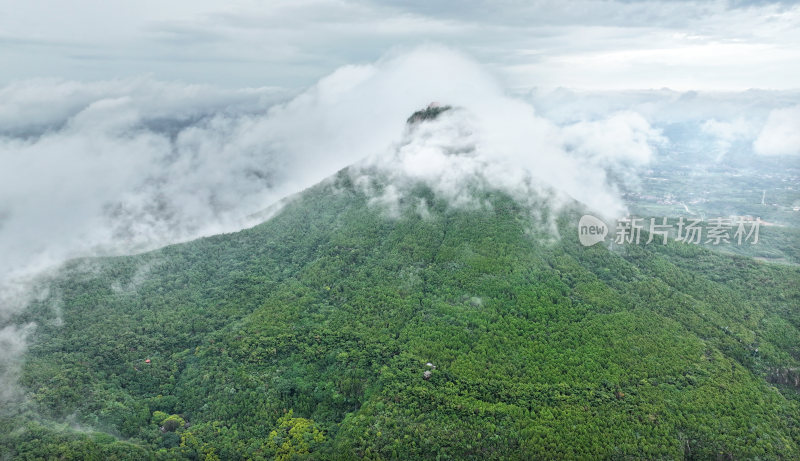 山东枣庄山亭区群峰拥翠山如画