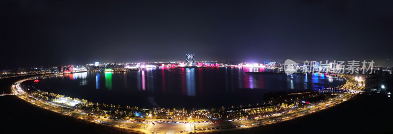 上海滴水湖夜景全景