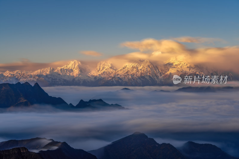 四川雅安牛背山云海云瀑贡嘎雪山自然景观