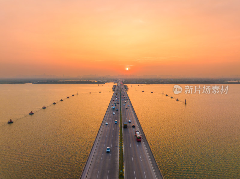 广东珠海大桥日落航拍