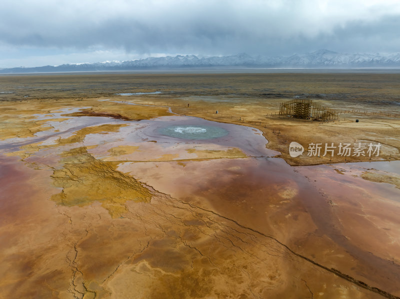 青海海西州茫崖艾肯泉恶魔之眼高空航拍