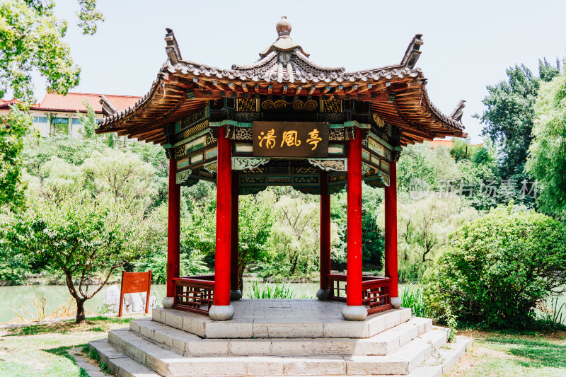 潍坊青州范公亭公园三贤祠