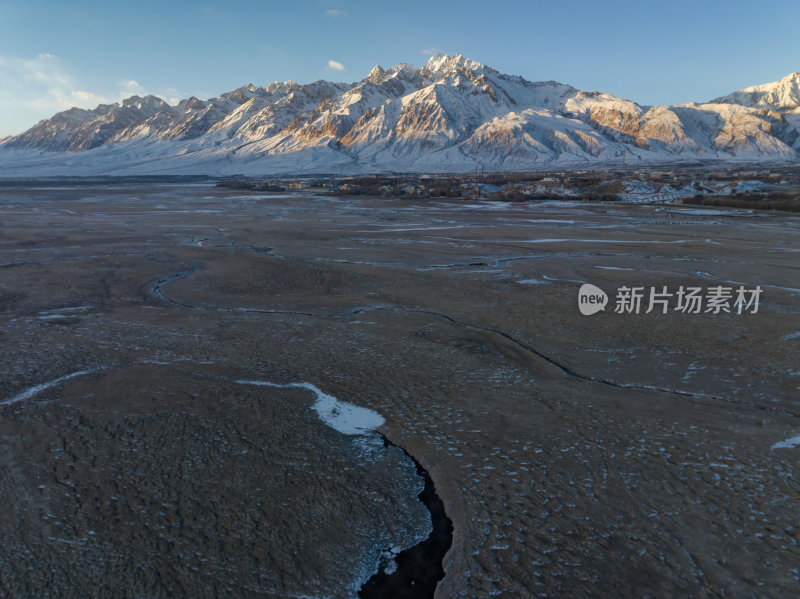 新疆喀什塔县帕米尔高原塔合曼湿地河道航拍