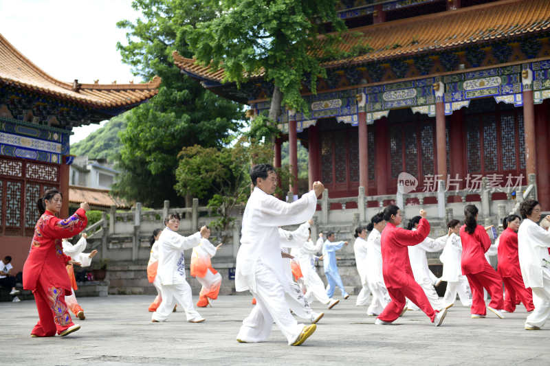 全民健身全民运动 武术八段锦太极锻炼