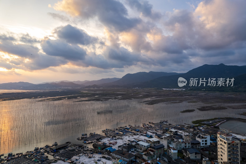 海上日落晚霞的福建霞浦沿海滩涂自然风光