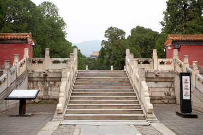 十三陵之定陵内部景点建筑