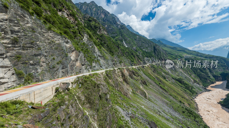 丽江虎跳峡高路徒步