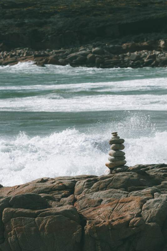 海浪波涛汹涌浪花巨浪浪潮汹涌