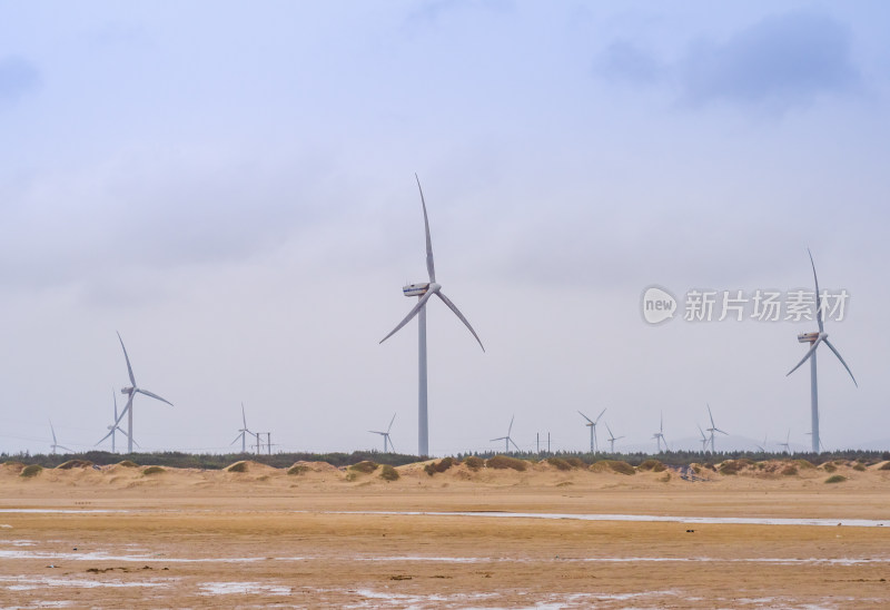 中国福建平潭岛的清洁能源风力发电机