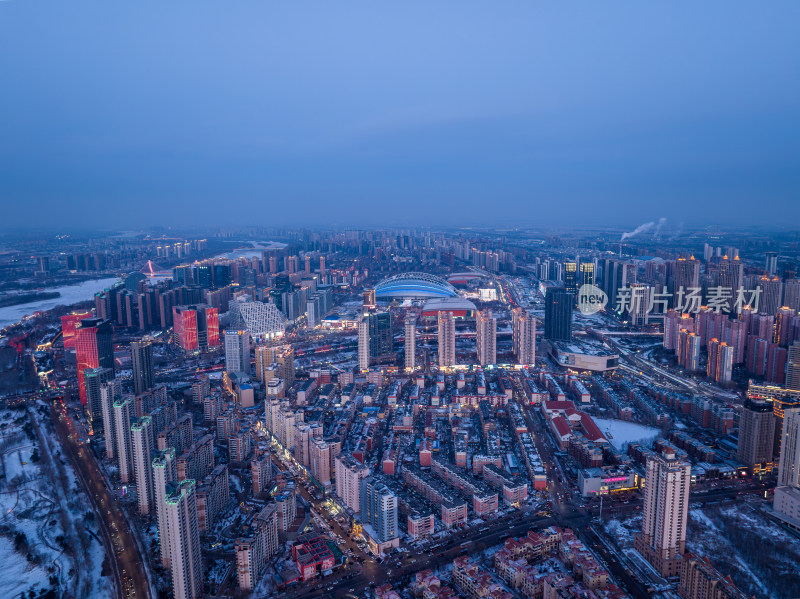 航拍辽宁沈阳浑河冬季夜景奥体中心雪景