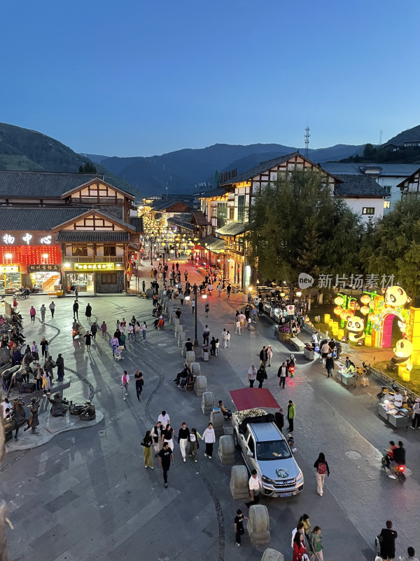 四川阿坝州松潘古城街道夜景