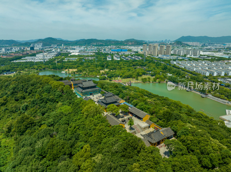 航拍夏季苏州高新区何山公园何山道院