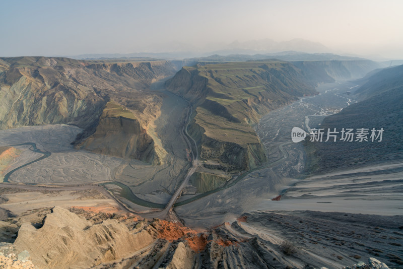 壮观的峡谷地貌自然风景全景