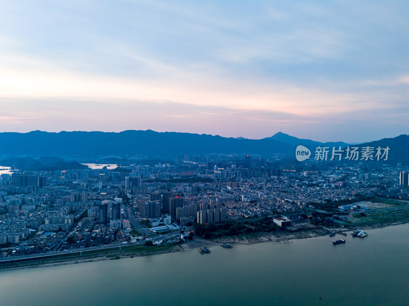 肇庆城市夕阳晚霞航拍图